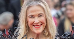 Emotivo homenaje: Catherine O’Hara fue premiada póstumamente por “The Studio”