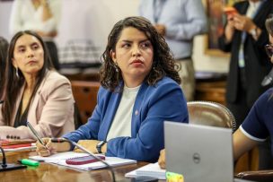 Becerra apunta a “sesgo ideológico” y pide avanzar en seguridad escolar tras crimen