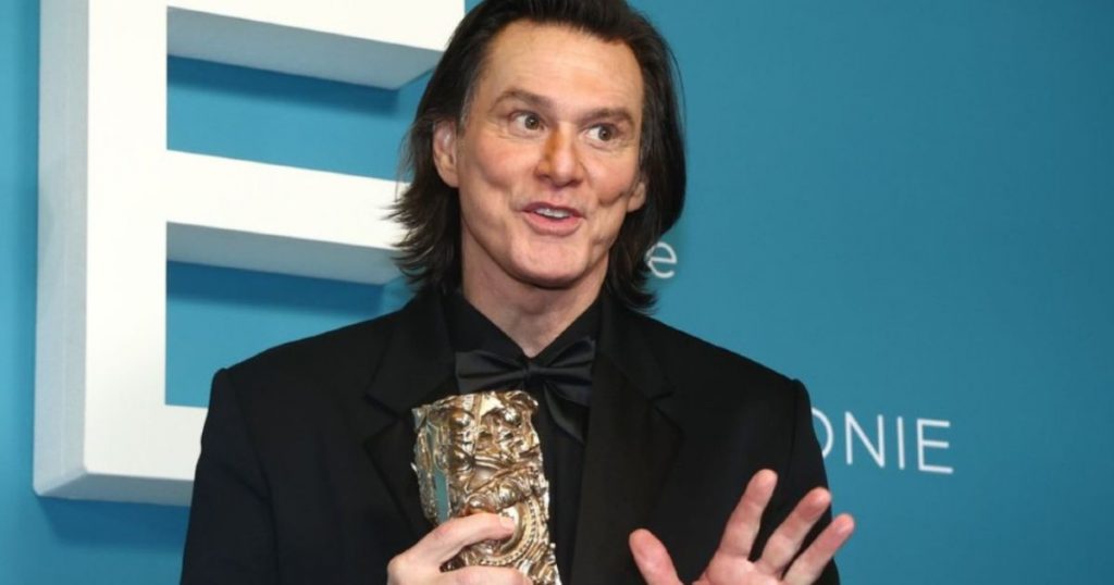 ¿Era realmente Jim Carrey? Su aspecto en los Premios César genera dudas y teorías virales