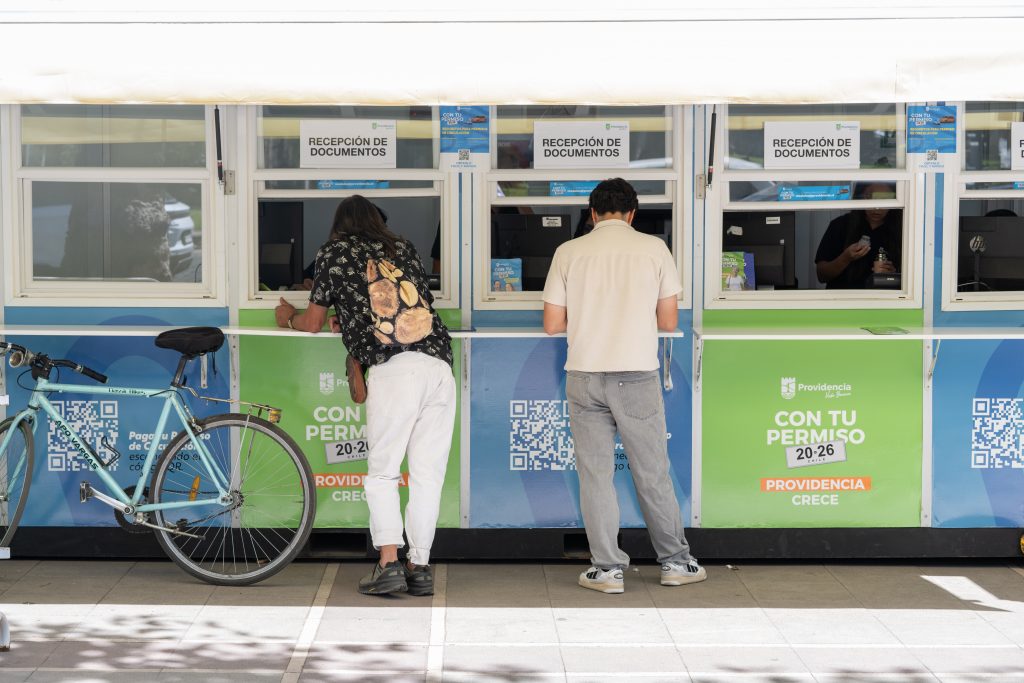 Providencia extiende horario atención de sus módulos para pago del Permiso de Circulación