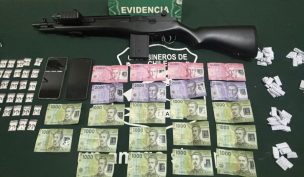 Carabineros frustra transacción de droga y detiene a dos sujetos en sector La Pincoya