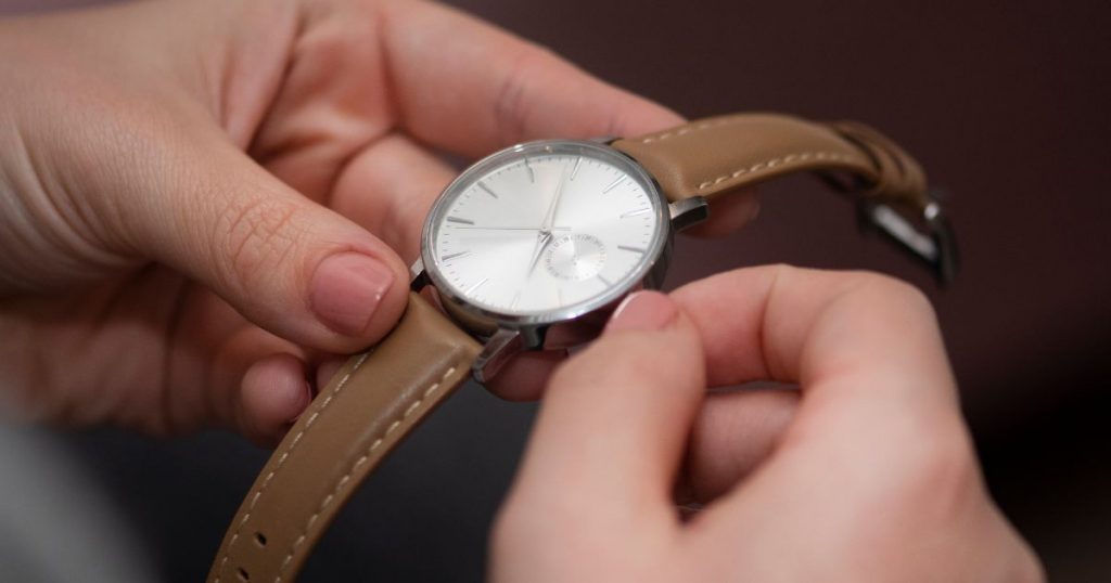 ¿Cuándo es el cambio de hora en Chile? Así debes ajustar tu reloj este fin de semana