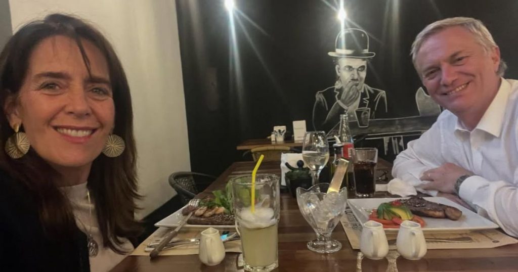 “Primer martes de pololeo”: Kast y María Pía Adriasola sorprenden con romántica salida en el centro de Santiago