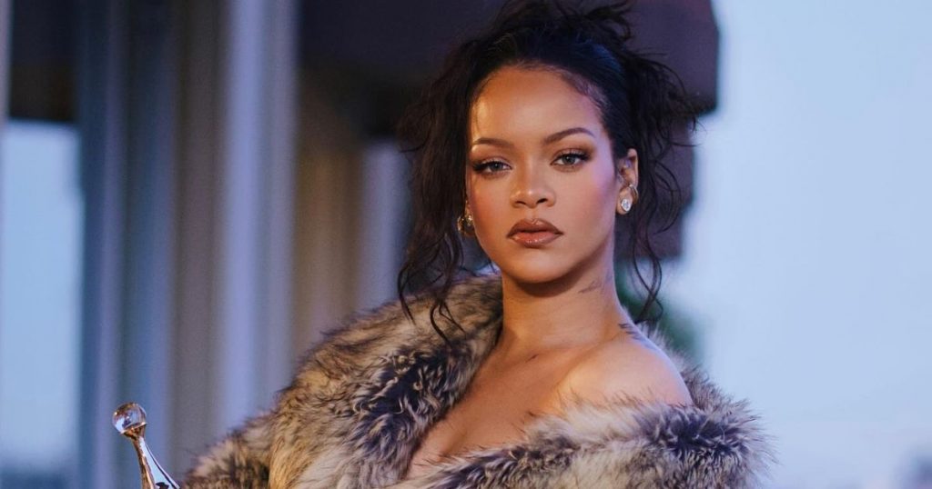 Momentos de terror para Rihanna: disparos contra su casa mientras estaba en el interior