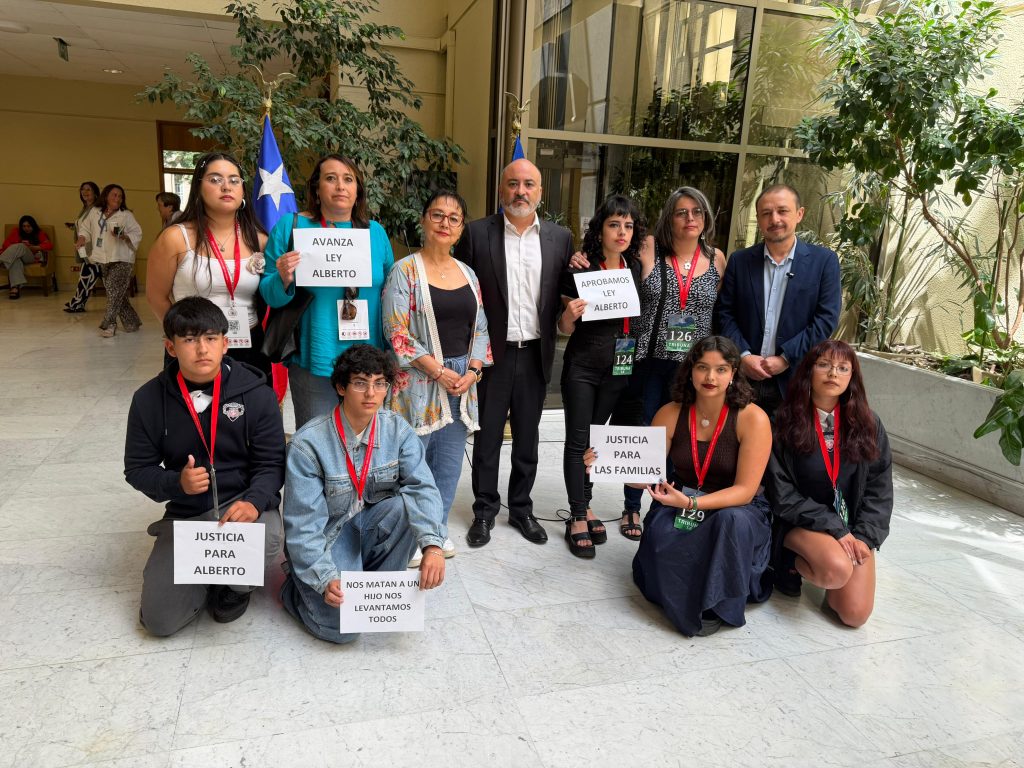 Cámara aprueba Ley Alberto: microbuseros deberán realizar alcotest y narcotest obligatorios