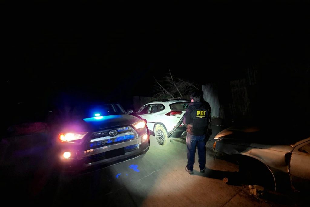 Detectives recuperan auto robado a conductor de aplicación por falsos pasajeros en Coquimbo