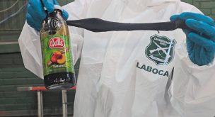 Carabineros detiene a estudiantes con 11 bombas molotov en plena Alameda