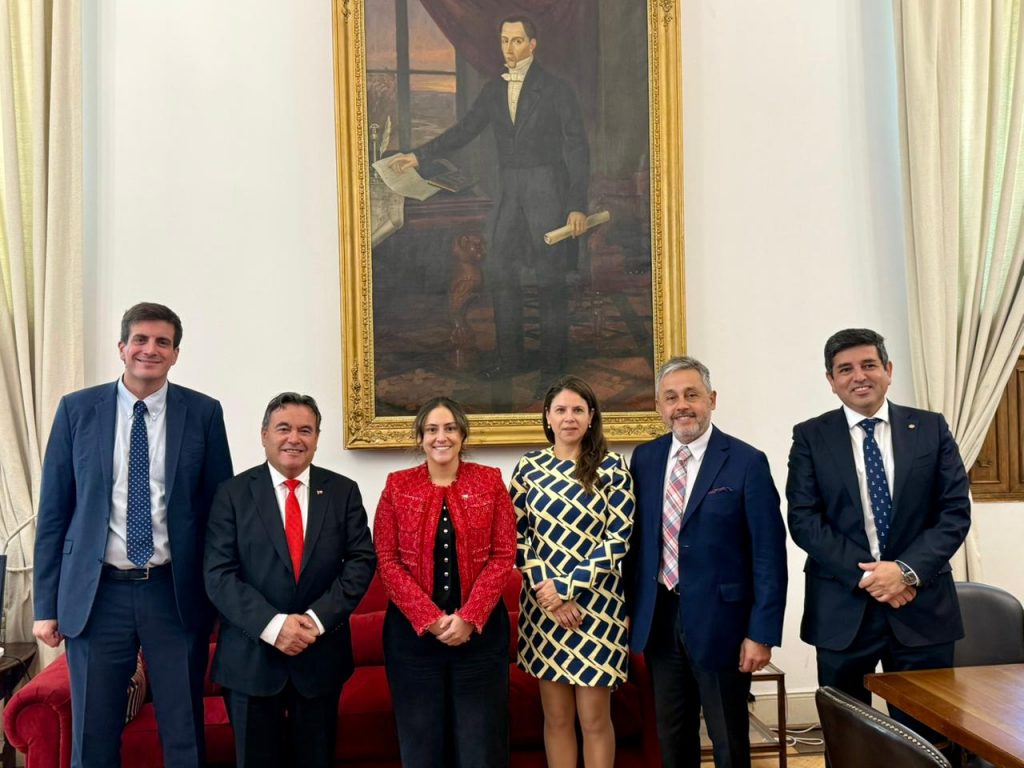 “Dónde están las lucas”: RN lanza ofensiva fiscalizadora por uso de recursos públicos