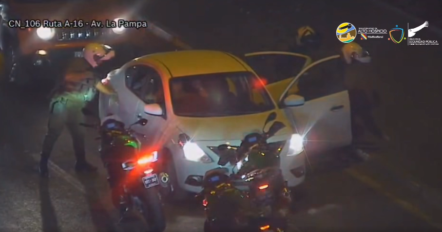 Cámaras municipales permiten detención de banda y recuperación de vehículo robado