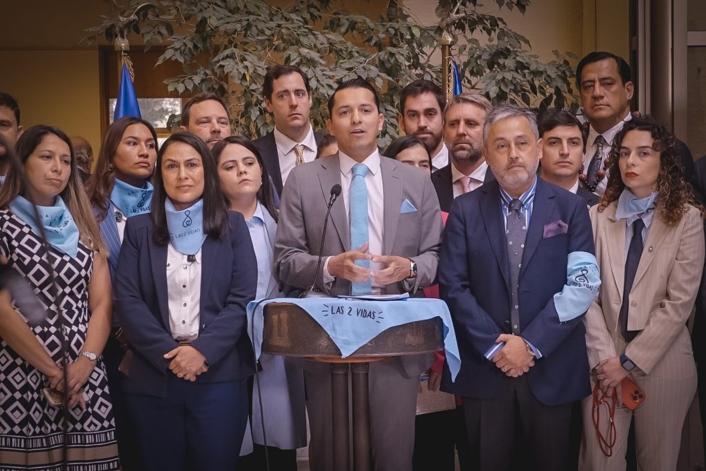 Diputados firman “Compromiso por la Vida” y reactivan bancada transversal