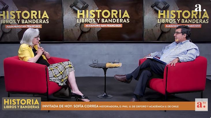 Historia, libros y banderas: Sofía Correa analiza la evolución de la derecha chilena