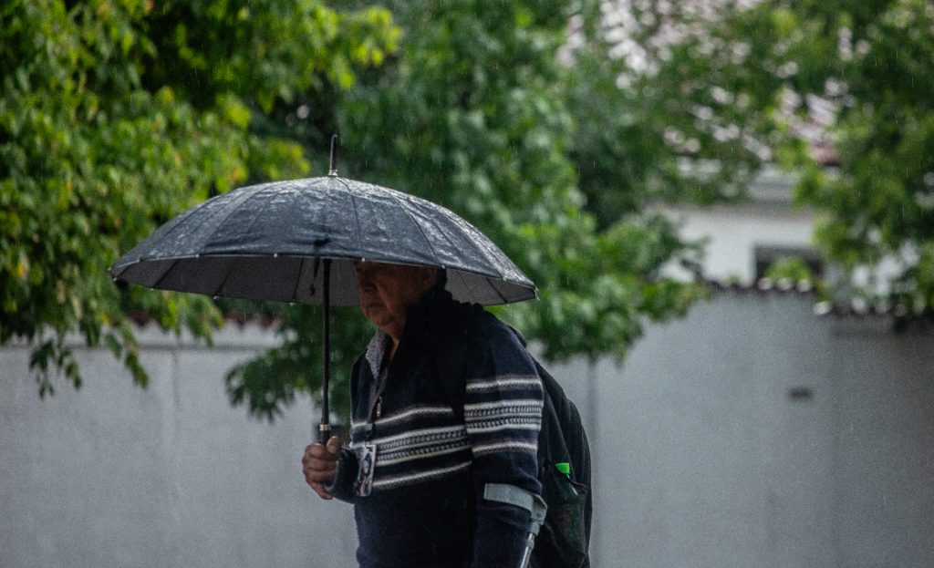 Anuncian posibles lluvias en Santiago para la tarde de este lunes