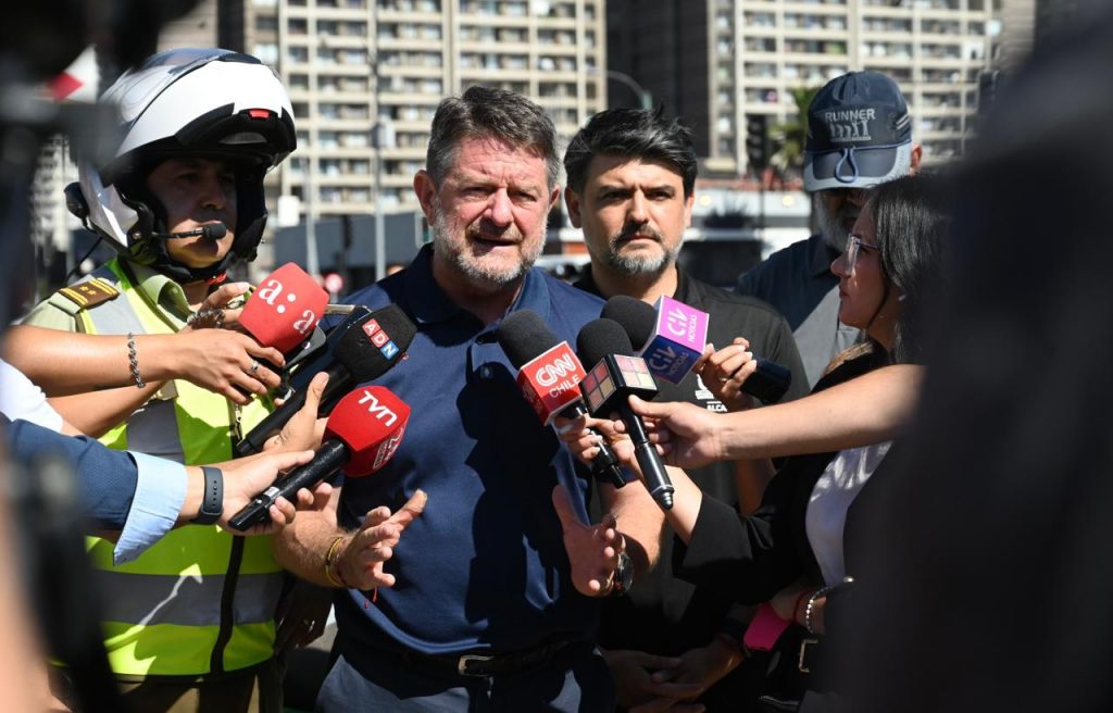 Más de 500 controles y 58 infracciones marcan el balance del Súper Lunes en Santiago