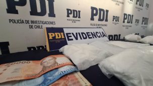 Intentó entrar en taxi con droga: PDI detiene a mujer por tráfico de ketamina en paso Chacalluta