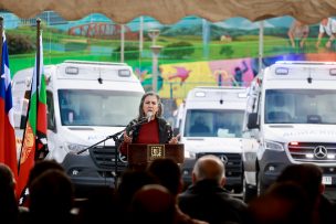 Ministerio de Salud entrega 32 ambulancias para reforzar sistema en La Araucanía