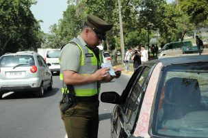 Carabineros despliega operativo nacional para prevenir accidentes y cursa más de 2.800 infracciones