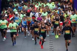 Atención conductores: revisa los desvíos por la Maratón de Santiago este fin de semana