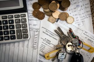 Encuesta Criteria: 75% a favor de eliminar cobro de contribuciones para adultos mayores