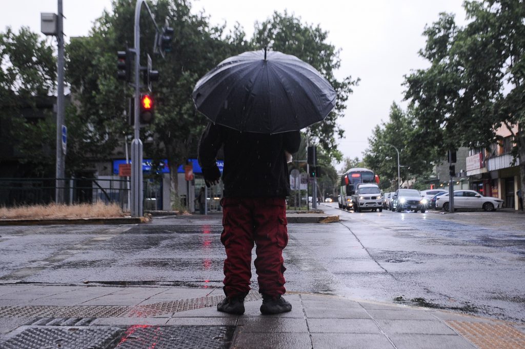 Invierno 2026: pronostican inicio normal y segunda mitad marcada por marejadas, lluvias intensas y riesgos climáticos