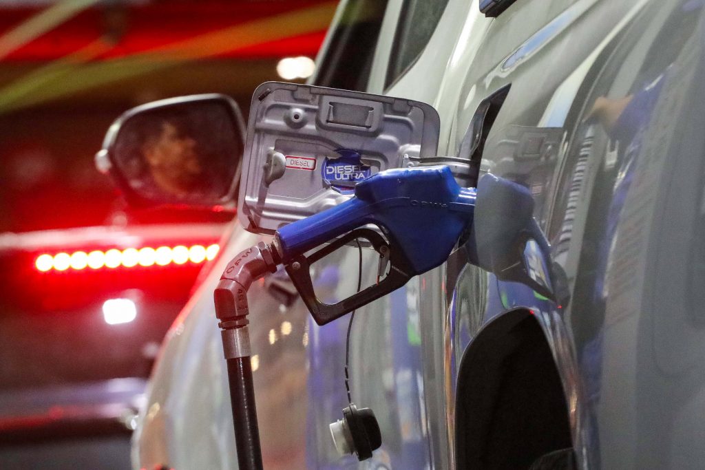 Peñalolén lanza rebaja en combustible: así funciona el beneficio