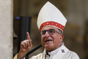 Cardenal Chomali advierte por violencia en colegios: 