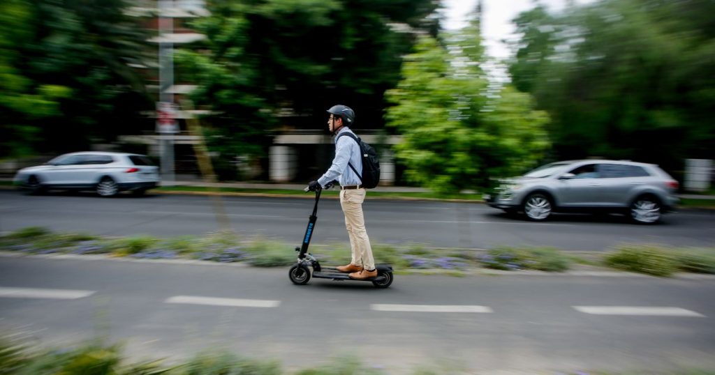 Scooters al alza: estas son las lesiones más comunes y cómo evitar accidentes