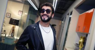 Edo Caroe vuelve a la TV tras más de una década y revive sus inicios con Luis Slimming