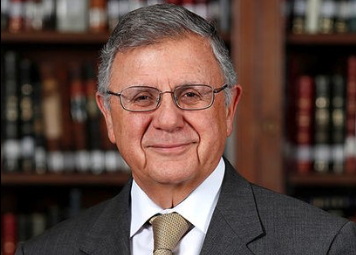 Nuevo director de la U critica a la gestión anterior tras salida de Clark: “Era autocrático”