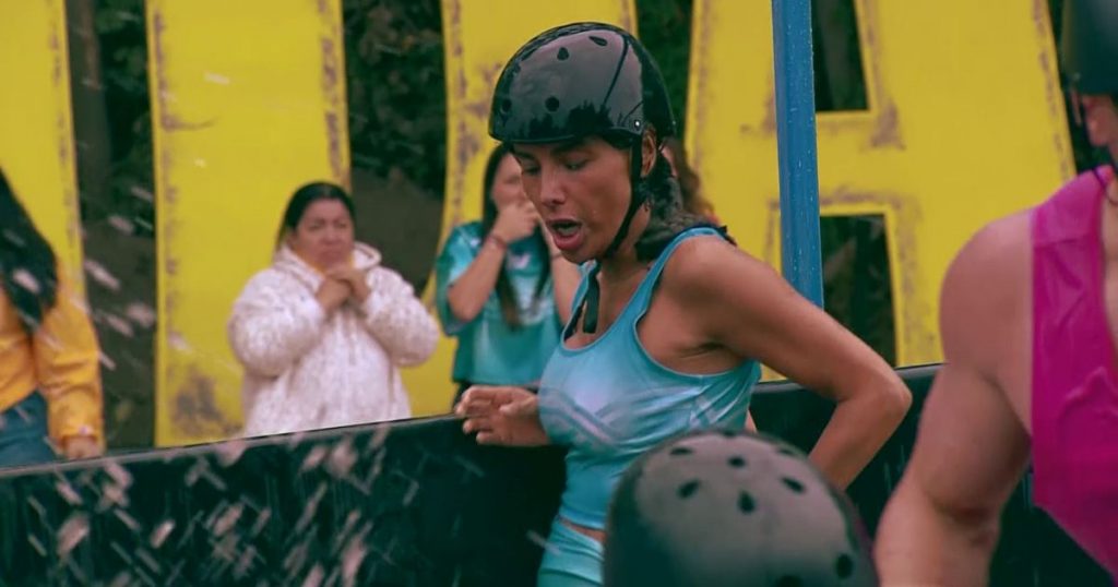 “Lo pasé horrible… me quería morir”: Carla Ballero confesó su angustia por el agua en competencia de Vecinos al límite