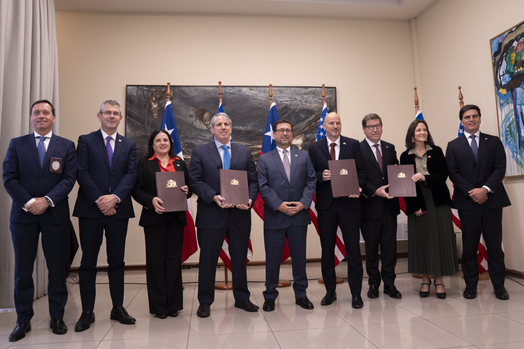 Chile y Estados Unidos firman acuerdo para fortalecer trabajo conjunto contra el crimen organizado