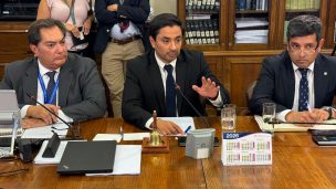 Diputado Carter respalda test de drogas y acusa “doble estándar” de la izquierda