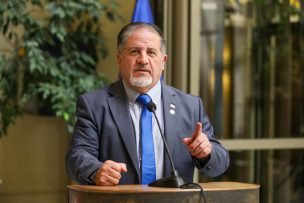 “No a costa de la vida”: Diputado Arroyo pide frenar recorte en Salud y envía carta al Presidente Kast