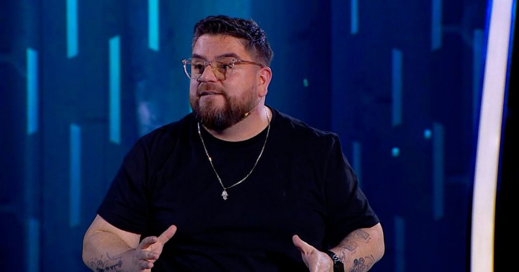 Stand up gratuito en Providencia: Erwin Padilla presenta rutina afilada en Patio Bellavista