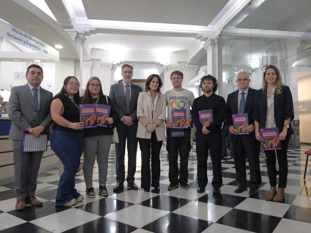 Ministerio de Desarrollo Social presenta guía para la atención inclusiva de personas autistas