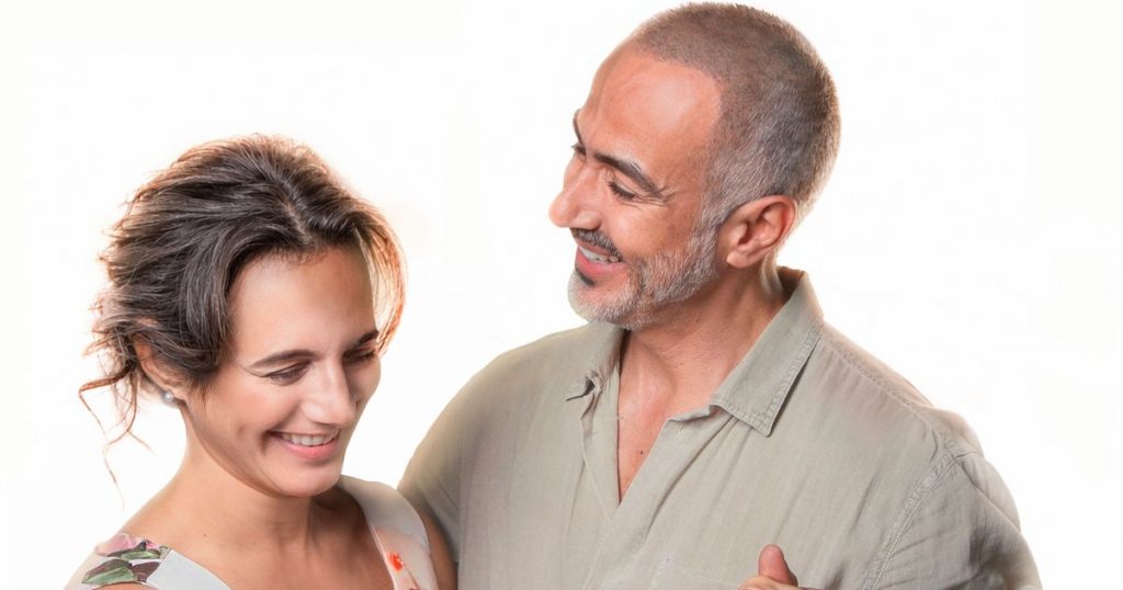 “Los Puentes de Madison” llega al teatro chileno con elenco nacional y una historia que marcó época