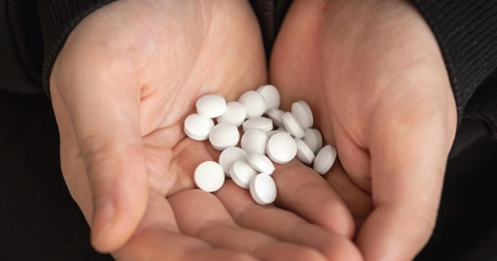 Alerta por paracetamol: intoxicaciones aumentan 500% y advierten cómo reconocer síntomas a tiempo