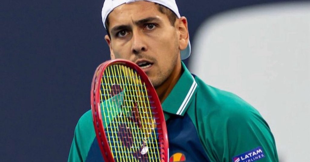 Alejandro Tabilo debuta con sólido triunfo en Masters 1000 de Montecarlo y avanza a segunda ronda