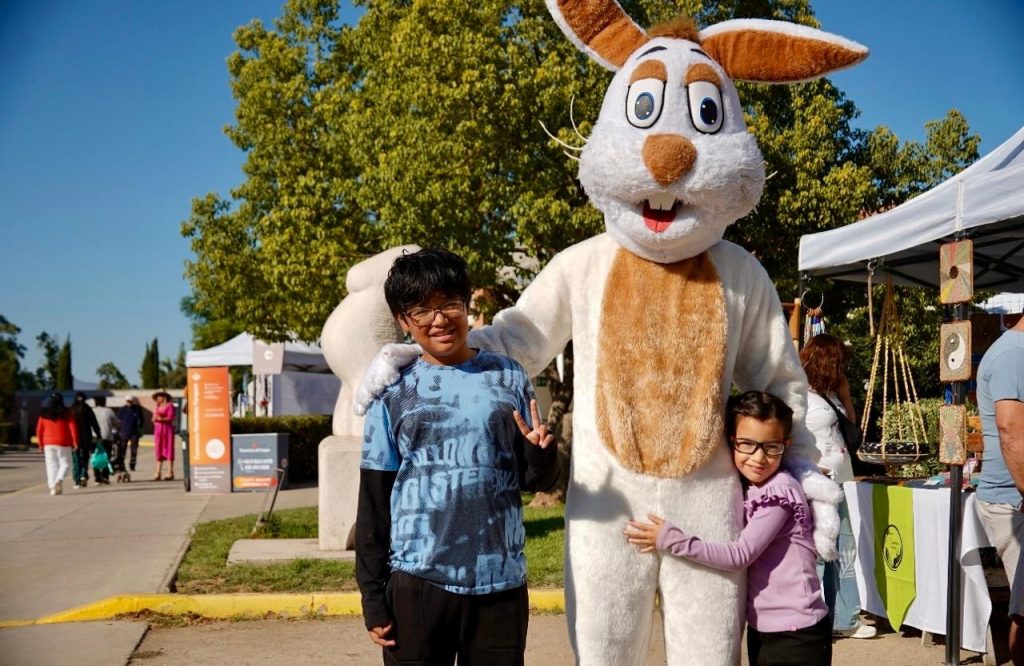 Pascua de Resurrección reúne a más de 30 mil personas en cementerios con actividades familiares