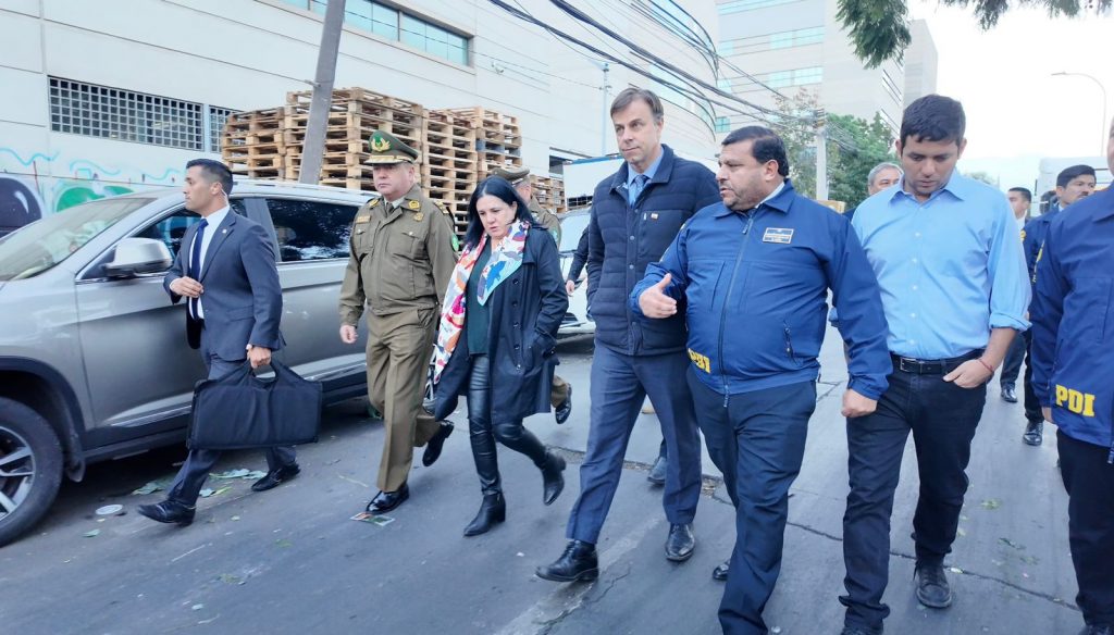 Operativo en Vega Central deja 19 detenidos y más de 1.400 fiscalizados