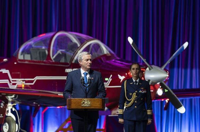 Presidente Kast presenta nuevo avión T-40 NEWEN de ENAER