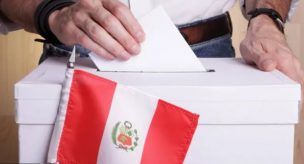 Extienden elecciones hasta el lunes en Perú porque 63.300 personas no pudieron votar