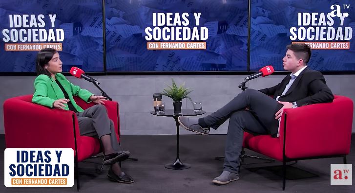 Ideas y Sociedad: Diputada Paz Charpentier reflexiona sobre su rol parlamentario y desafíos en el Congreso