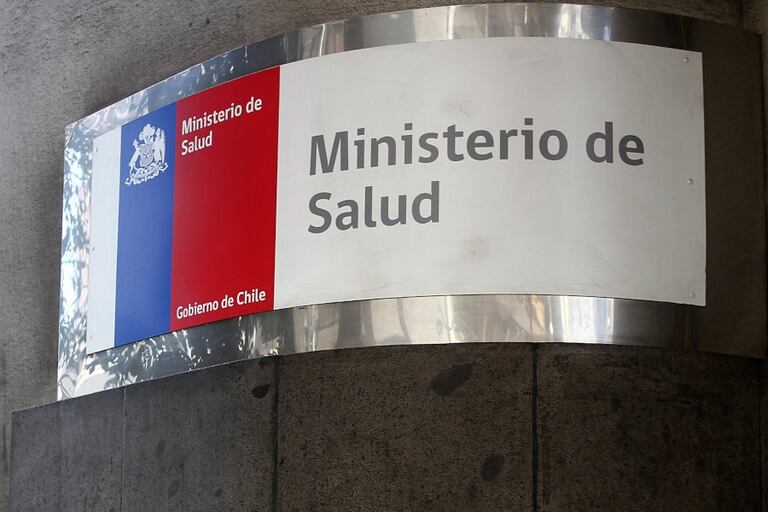 “Knockout a la salud pública”: FENATS rechaza recorte del 3% y alerta impacto en pacientes