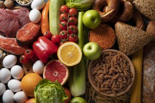 88% de los chilenos asegura que ha subido su gasto en alimentos en los últimos días, según sondeo