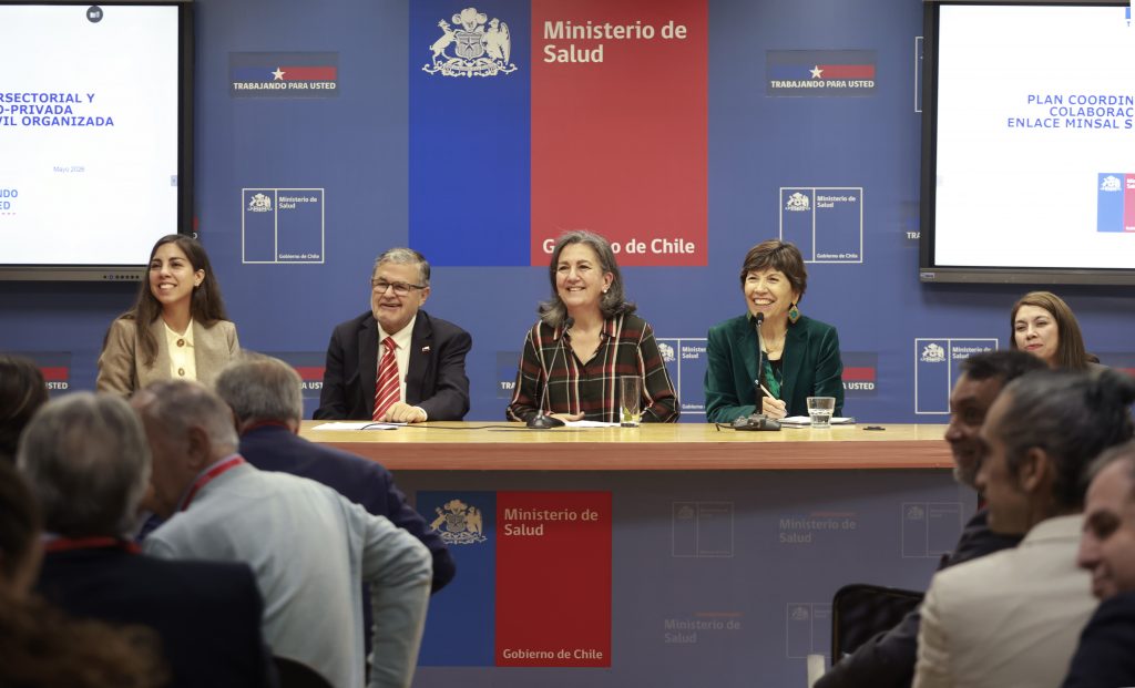 Minsal trabaja con sociedad civil para reducir tiempos de espera No GES