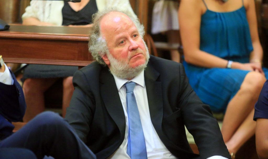 Nuevo director de Azul Azul, Francisco Aylwin, tras allanamientos: “Esto excede absolutamente a la U”