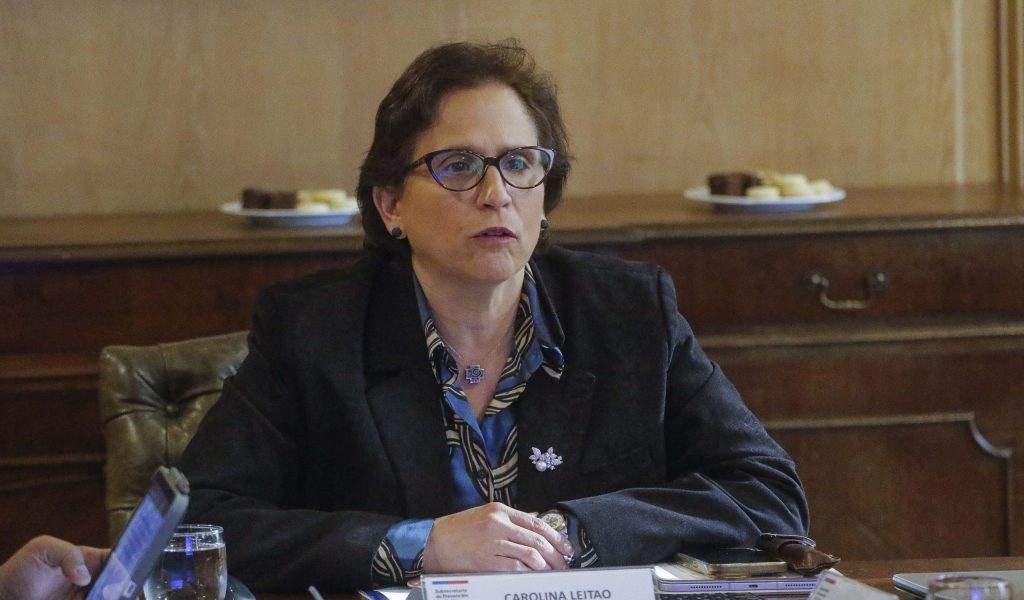 Allanamientos en Peñalolén: Fiscalía accede a equipos y correos clave en causa contra Carolina Leitao