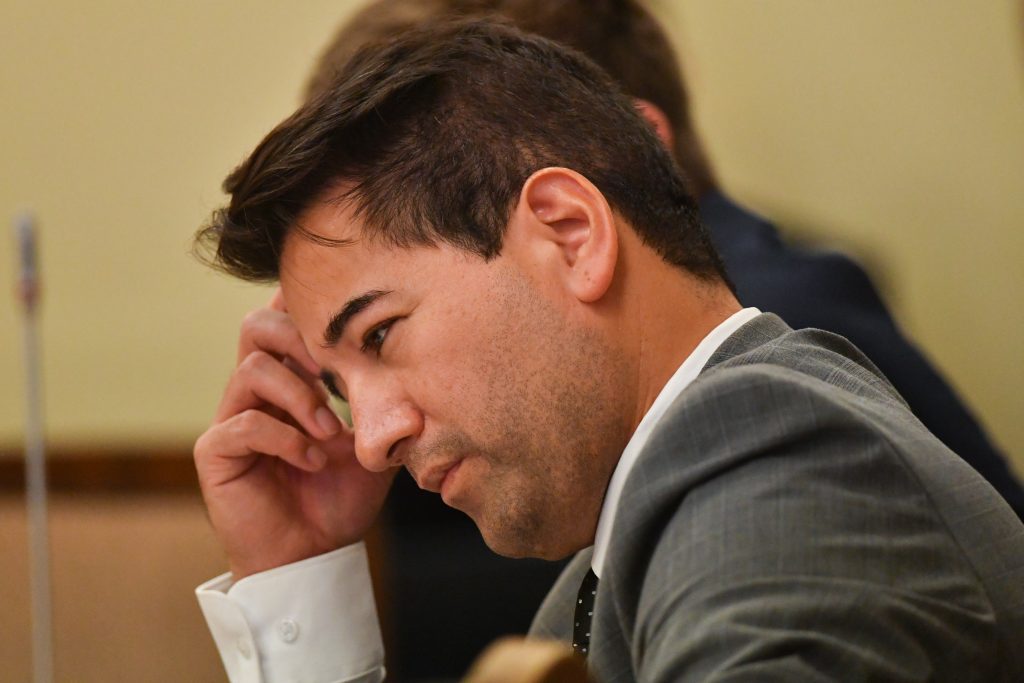 Detienen a dos sujetos por agresión contra diputado Javier Olivares en Olmué