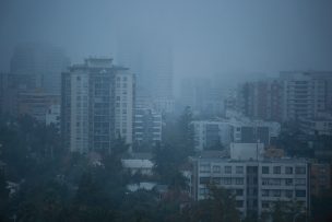 Alerta por intensa neblina en la RM: llaman a extremar precauciones en carreteras