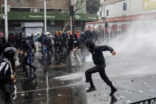 Día del Trabajador en Santiago: Carabineros reporta desórdenes en marchas